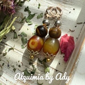 Alquimia Gold and Brown Nature-Inspired Earrings